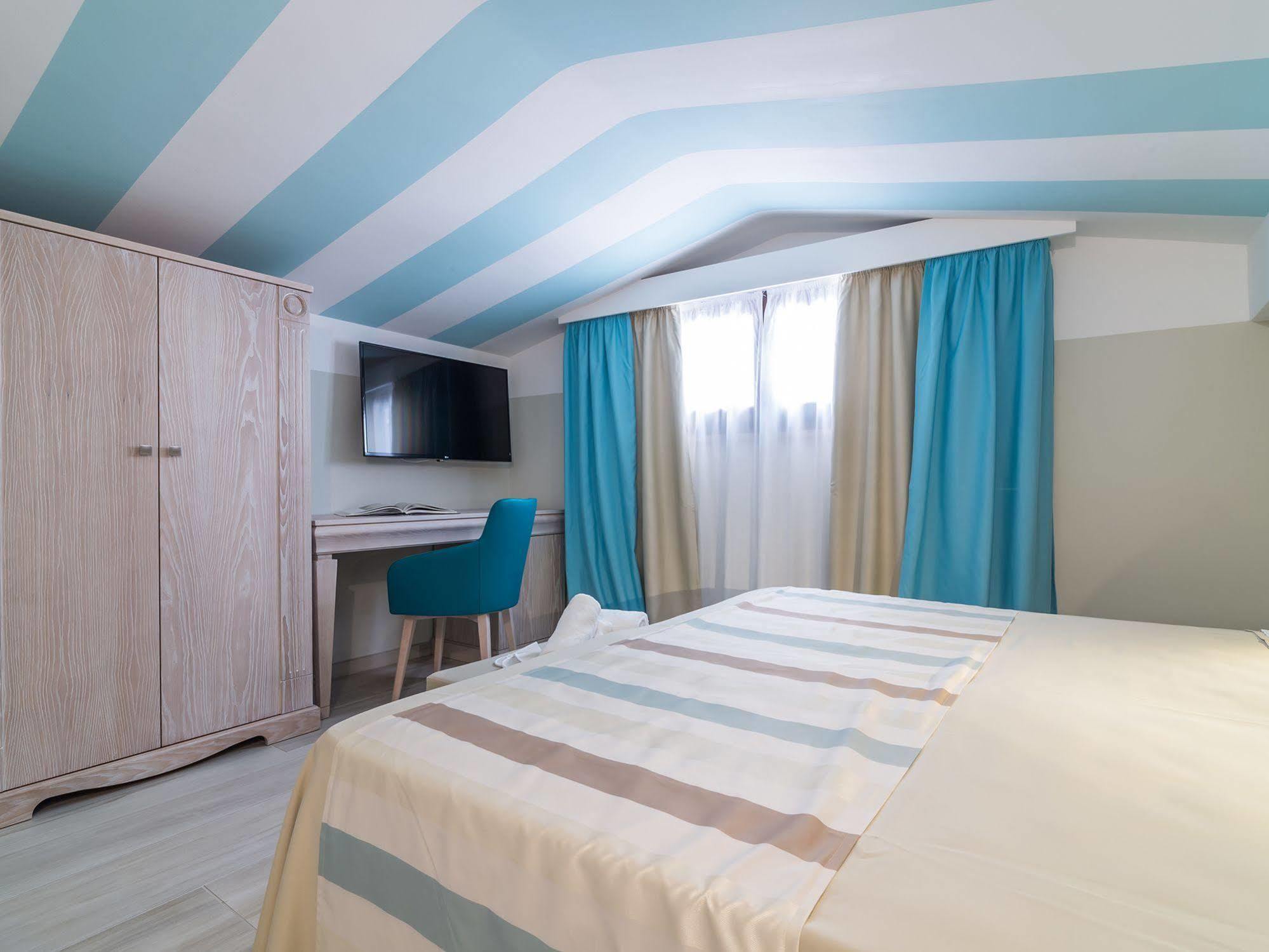 L'Ambasciata Hotel De Charme Cagliari Buitenkant foto