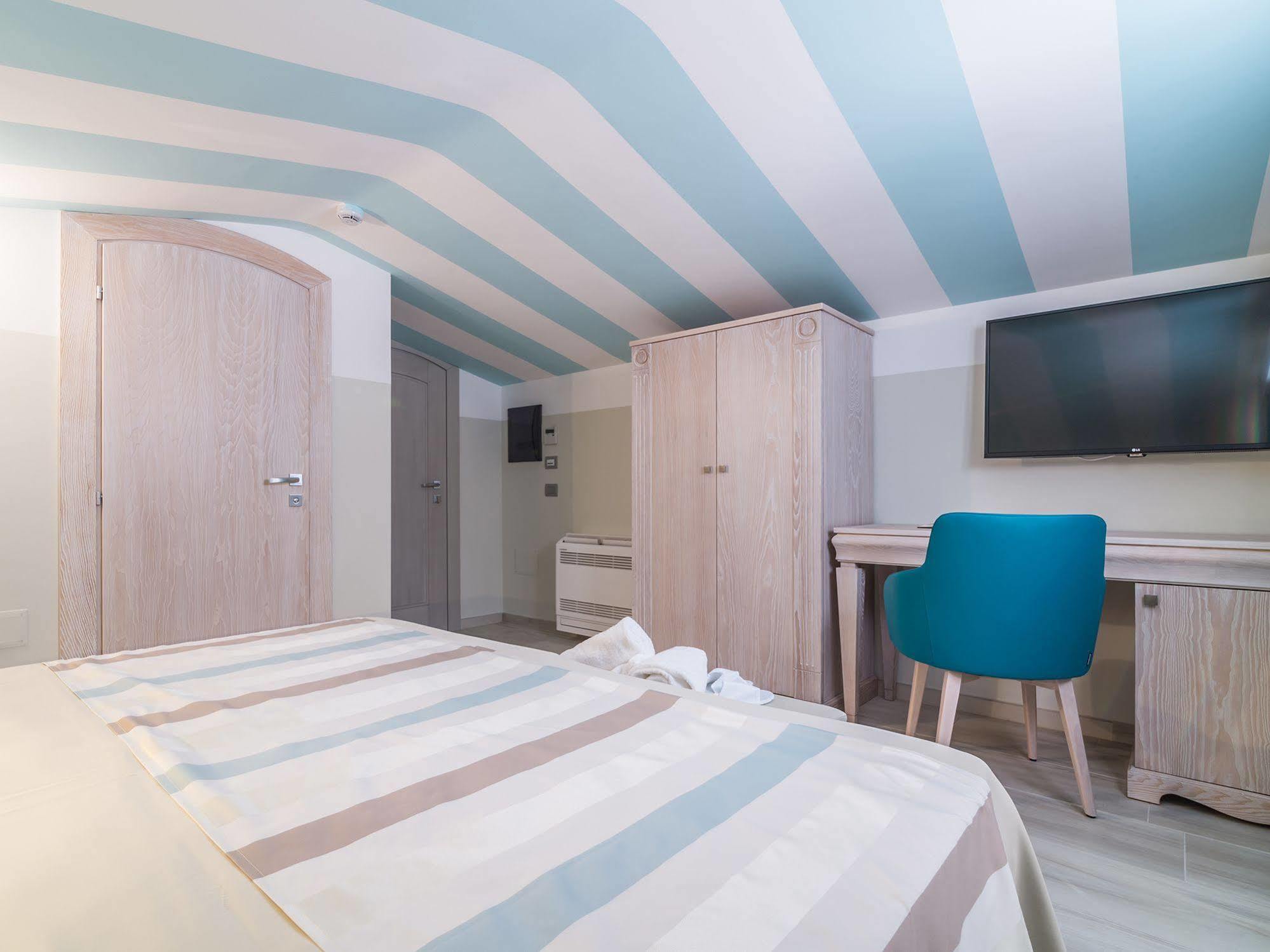 L'Ambasciata Hotel De Charme Cagliari Buitenkant foto
